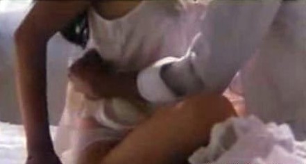 57歲陳道明罕見(jiàn)舌吻 大牌明星昔日火熱戲曝光