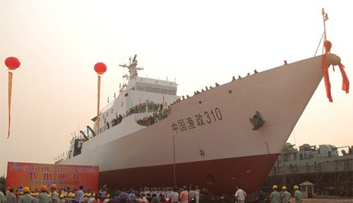 中國漁政310船是目前中國噸位最大、技術(shù)最先進(jìn)、續(xù)航能力最強(qiáng)的漁政執(zhí)法公務(wù)船，具有專業(yè)執(zhí)法、全天候巡航、快速靈活應(yīng)對(duì)周邊緊急事態(tài)的能力。