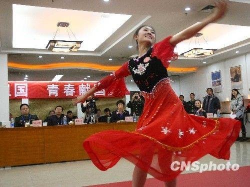 國防部明確規(guī)定征女兵時不再進(jìn)行才藝展示