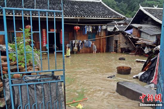 全國強(qiáng)降雨已95人遇難