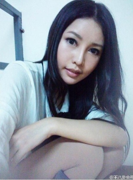 傳說(shuō)中劉翔正牌女友曝光 火辣車(chē)模身材性感豐滿