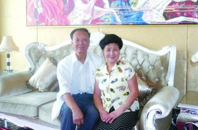 2012年國慶的照片，母親依然有氣質(zhì)