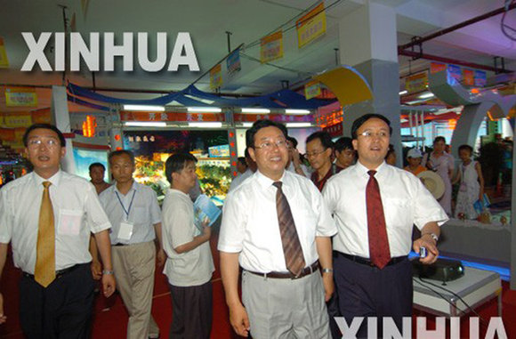 蘭州市長(zhǎng)被曝戴價(jià)值20余萬(wàn)名表