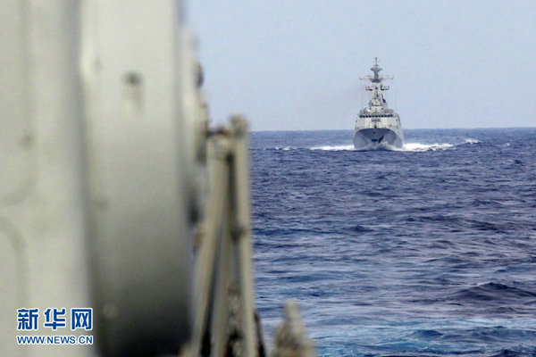 資料圖：11月中國(guó)艦艇編隊(duì)過宮古海峽。