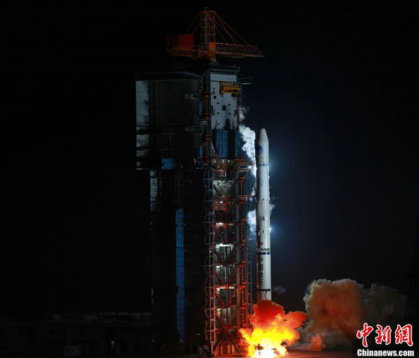 資料圖：第七顆北斗衛(wèi)星升入太空。