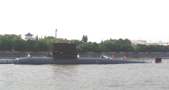 資料圖：中國(guó)海軍322號(hào)宋級(jí)常規(guī)潛艇。