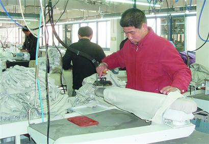 島城紡織、外貿加工企業(yè)缺工嚴重 不少工人春節(jié)后還返鄉(xiāng)不歸 春節(jié)前后企業(yè)招工最頭疼