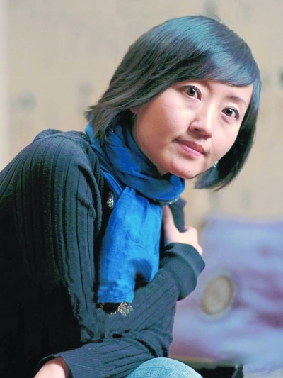 新書熱銷引諸多非議，閭丘露薇暗諷其采訪不專業(yè)