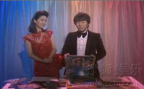 鄧麗君誕辰60周年 不愛(ài)紅妝愛(ài)軍裝重溫昔日美艷照