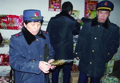 點(diǎn)心過期咋處理？賣到農(nóng)村小賣部！