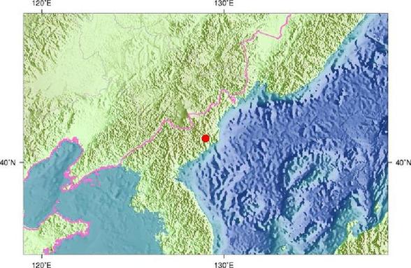 這張來自中國地震局網(wǎng)站的地圖標(biāo)出了北京時(shí)間2月12日10時(shí)57分朝鮮發(fā)生地震的位置。 新華社發(fā)（中國地震局）