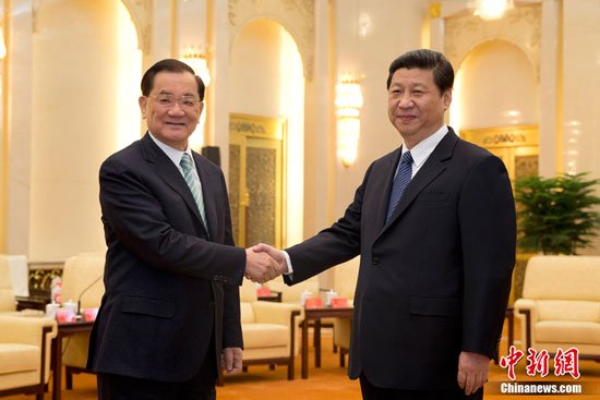 2月25日，中共中央總書記習近平在北京人民大會堂會見中國國民黨榮譽主席連戰(zhàn)。中新社發(fā) 盛佳鵬 攝