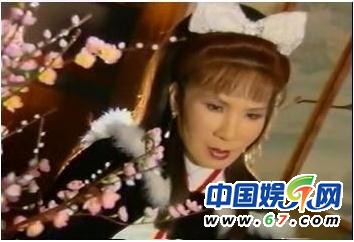 圖揭“窮酸”劇組雷人古裝造型 蔣勤勤戴雞毛陳喬恩PK日本動(dòng)漫