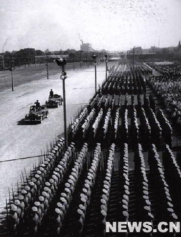 1953年國慶閱兵 人民軍隊(duì)正規(guī)化建設(shè)成果
