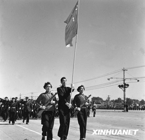 1958年國慶閱兵 民兵方隊(duì)規(guī)模空前